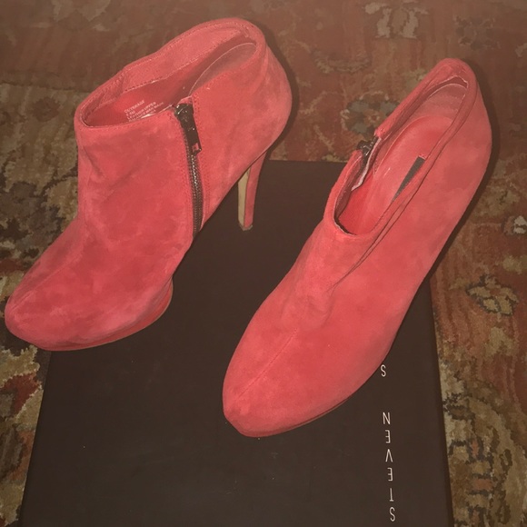 Red Suede Platform booties.. - Picture 3 of 4